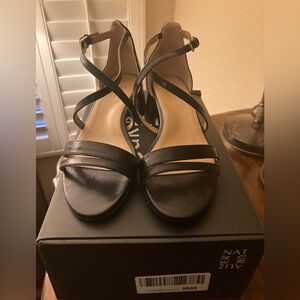 Naturalizer June Sandal Size 6.5. New in Box.